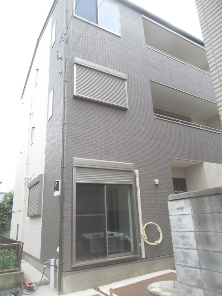 木造3階建ての二世帯住宅