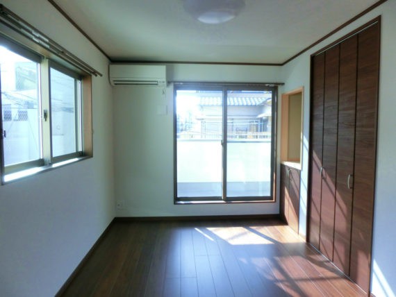 墨田区準耐火木造2階建て免震住宅